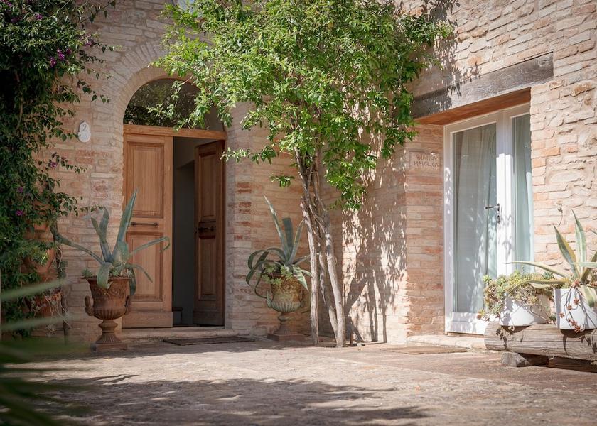 Marche Gradara Exterior