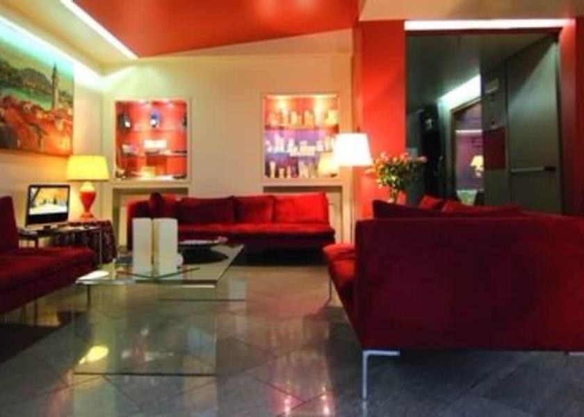 Piedmont Dormelletto Lobby