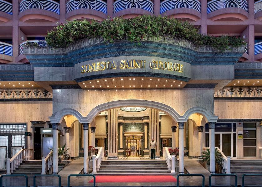  Luxor Exterior Detail