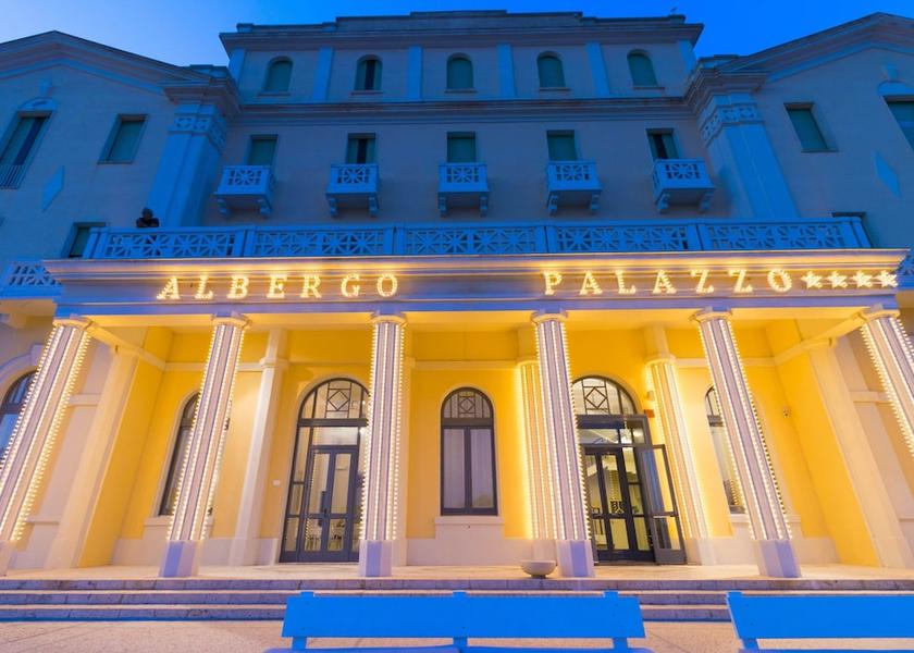 Puglia Santa Cesarea Terme Front of property