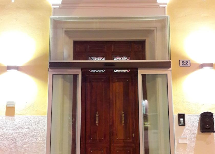 Emilia-Romagna Bologna Property entrance