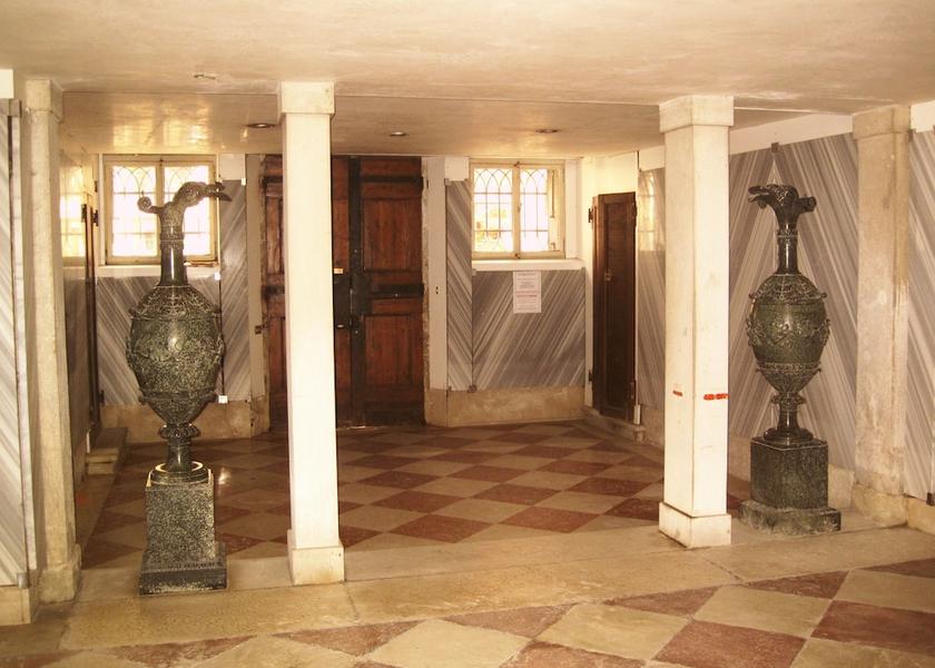 Veneto Venice Interior Entrance