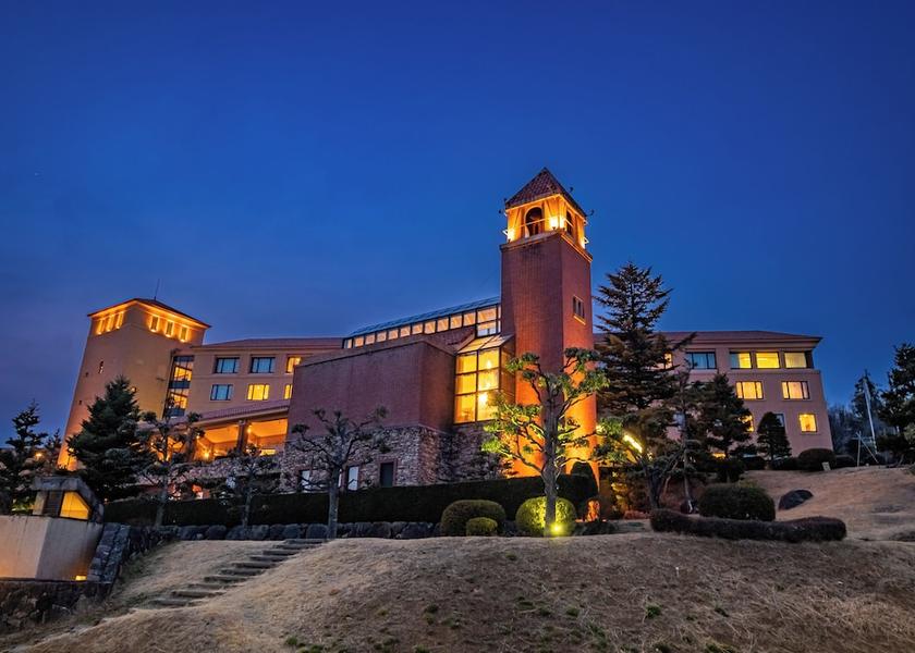 Yamanashi Yamanashi Front of property - evening/night