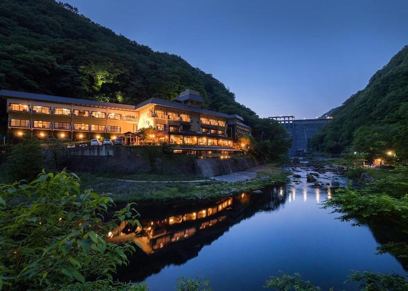 Okayama Maniwa Exterior Detail