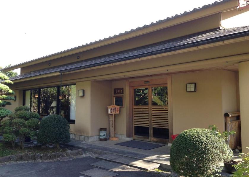 Gifu (prefecture) Gero Facade