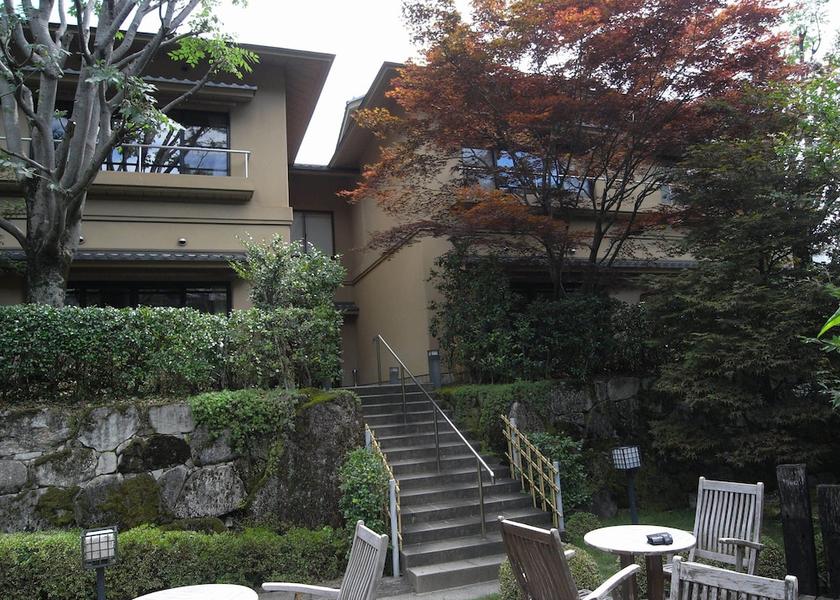 Gifu (prefecture) Gero Exterior Detail