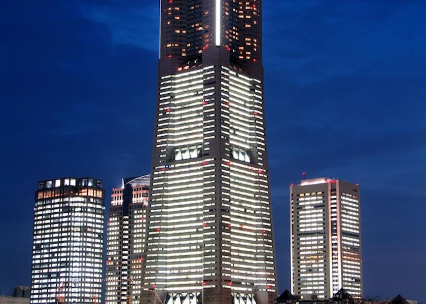 Kanagawa Yokohama Facade