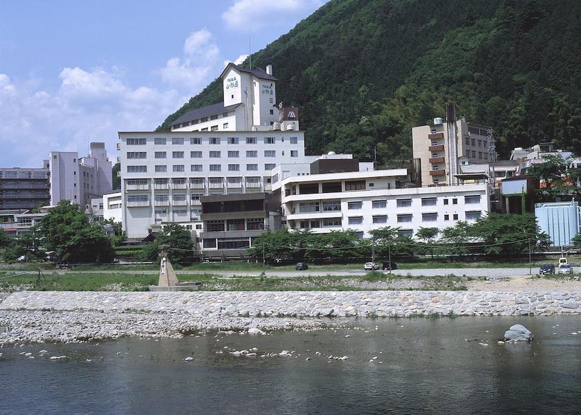 Gifu (prefecture) Gero Exterior Detail