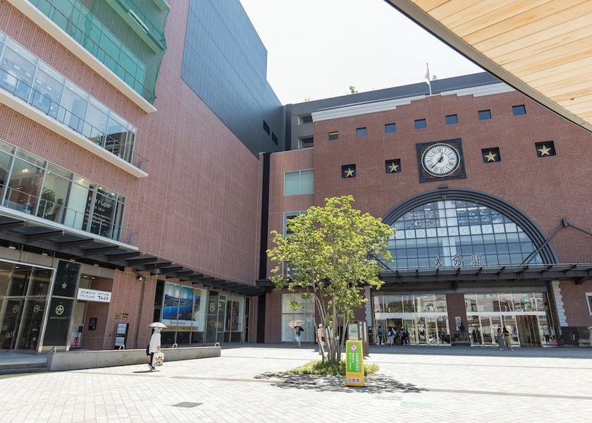 Oita Oita Exterior Detail