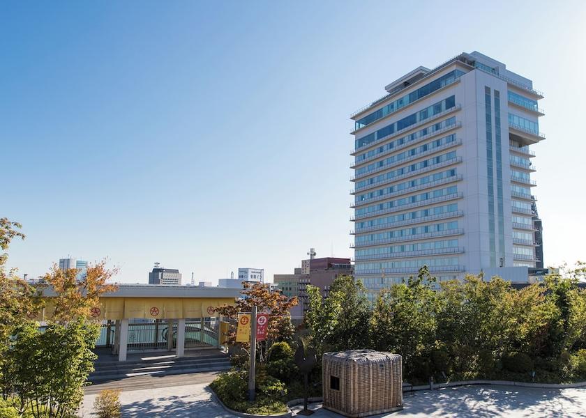 Oita Oita Exterior Detail