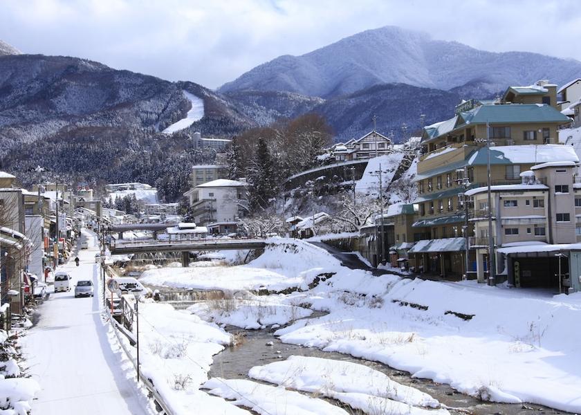 Nagano Yamanouchi Front of property