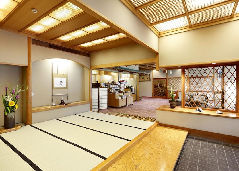 Nagano Yamanouchi Lobby