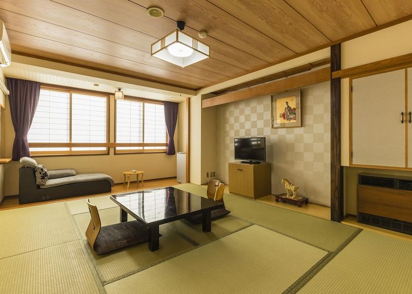 Yamagata Kaminoyama Room