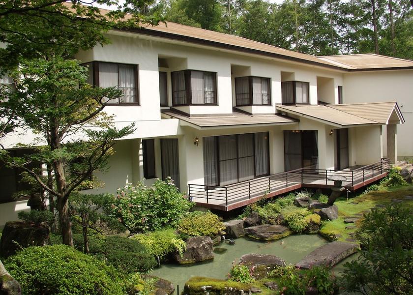 Yamanashi Yamanakako Exterior Detail