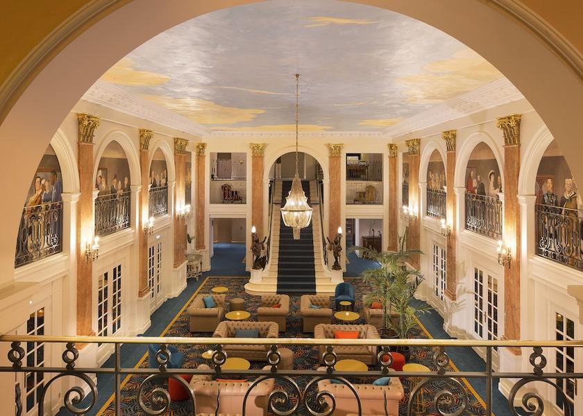 Centre-Loire Valley Tours Lobby lounge