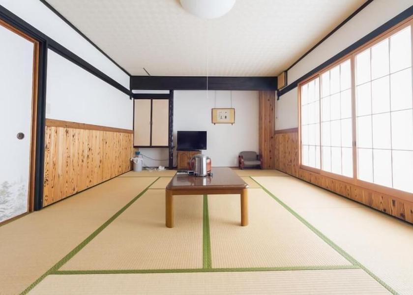 Ehime Matsuyama Room