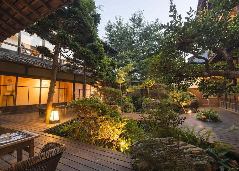 Aichi Tahara Courtyard