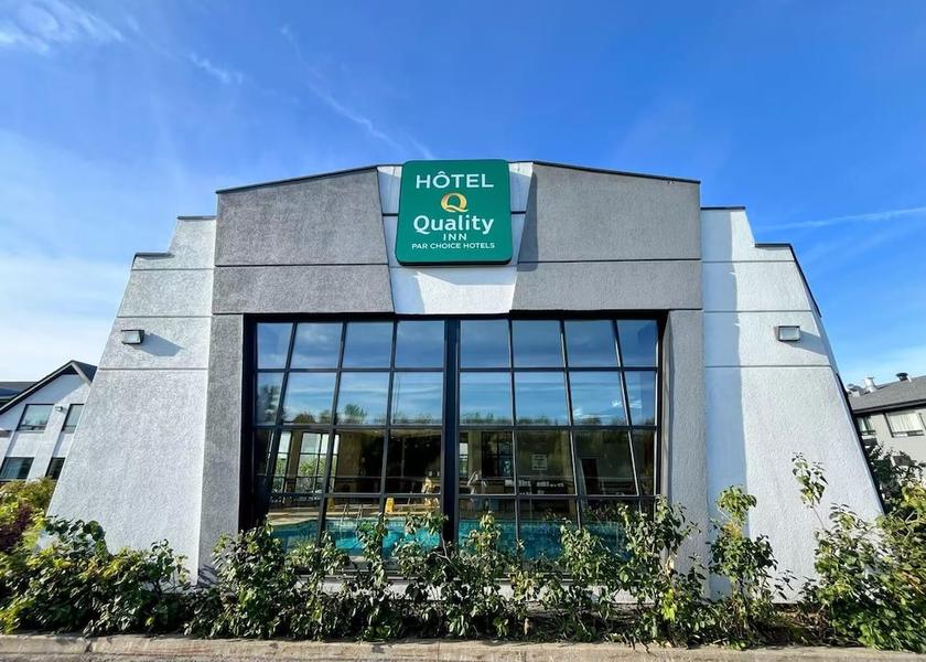 Quebec Saint-Jean-Sur-Richelieu Facade