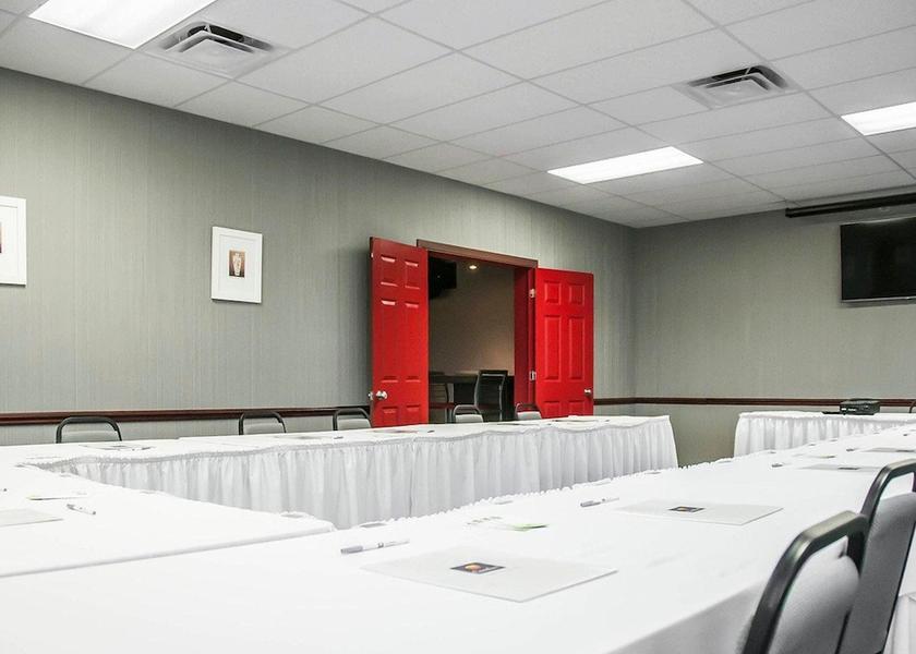Quebec Laval Meeting Room