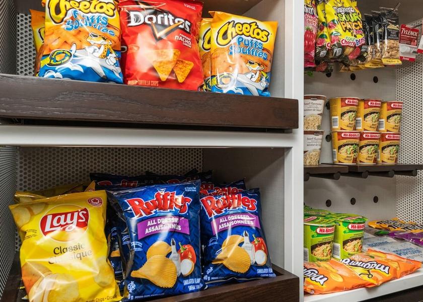 Quebec Laval Amenity