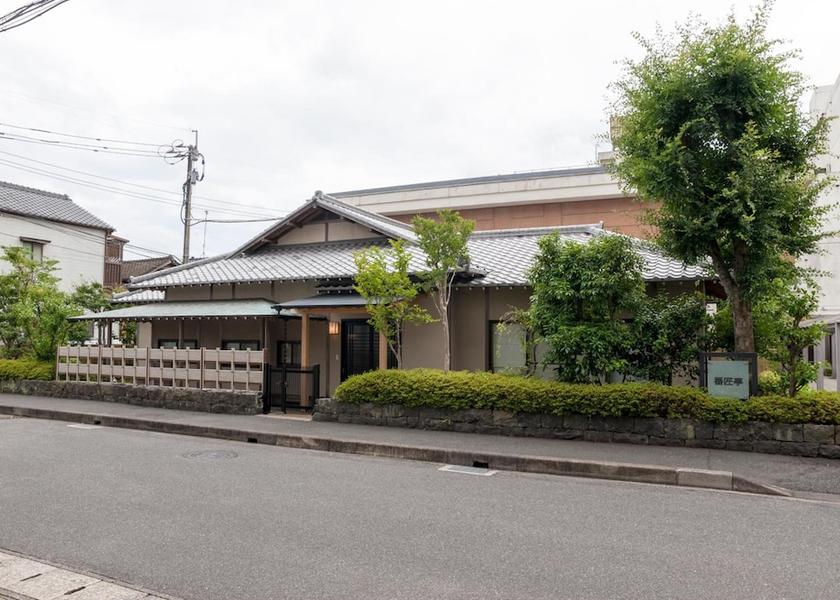 Oita Saiki Exterior
