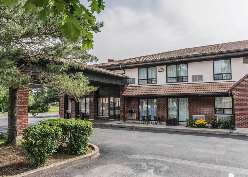 Quebec Drummondville Hotel Exterior