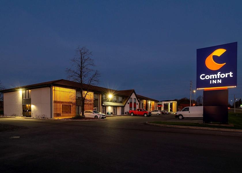 Ontario Saint Thomas Exterior Detail