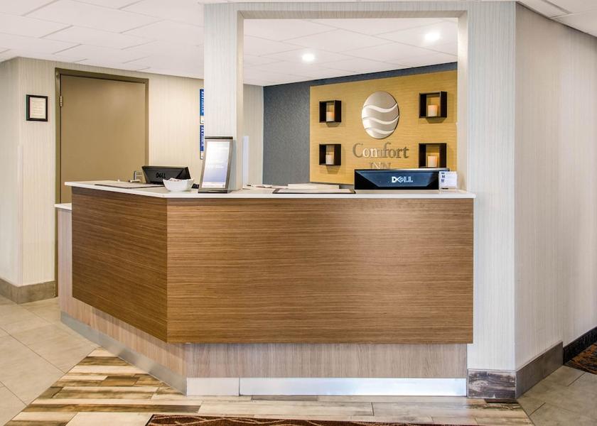 Quebec Dorval Lobby