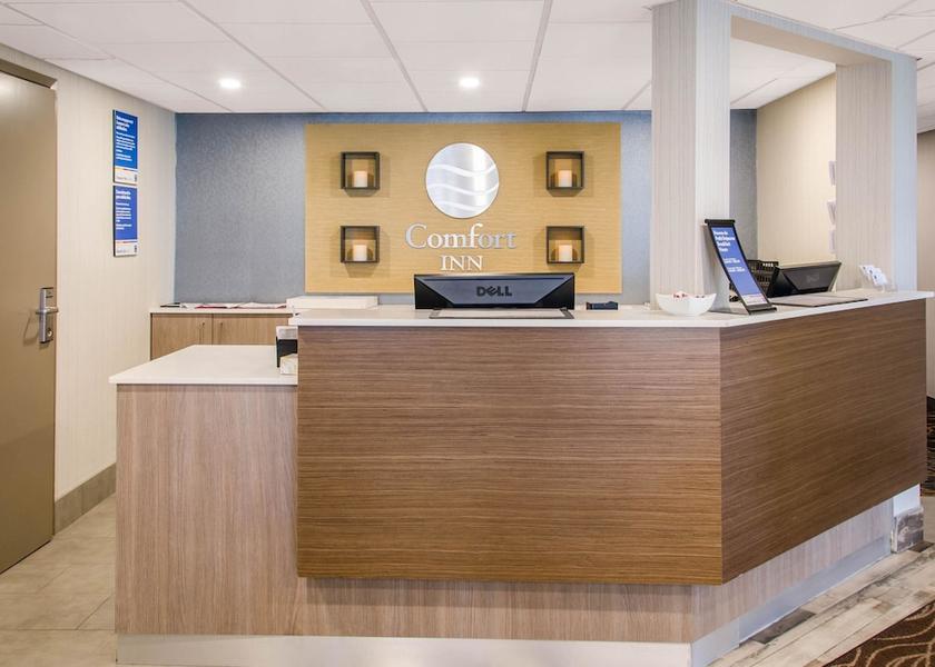 Quebec Dorval Lobby