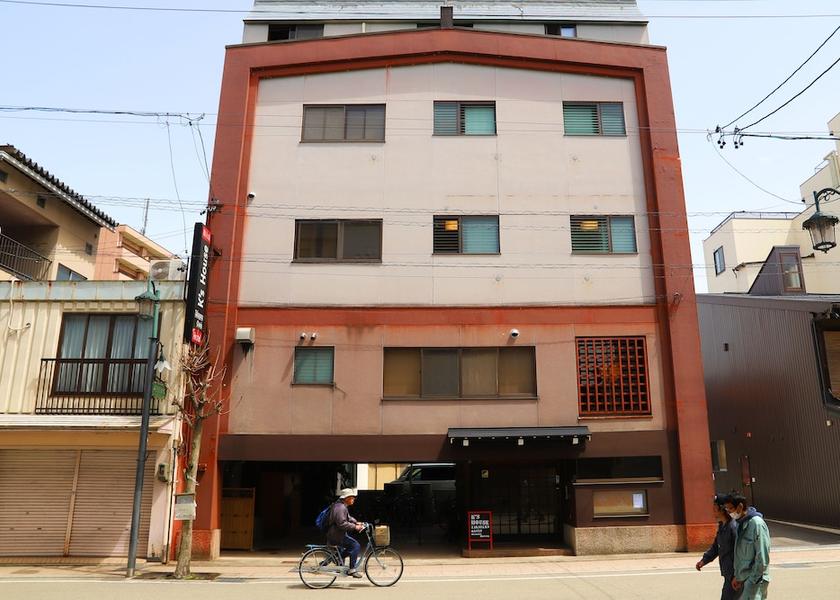 Gifu Takayama Facade