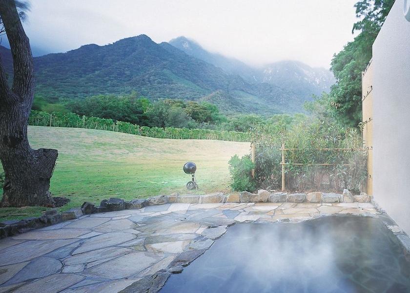 Kagoshima Yakushima Outdoor spa tub