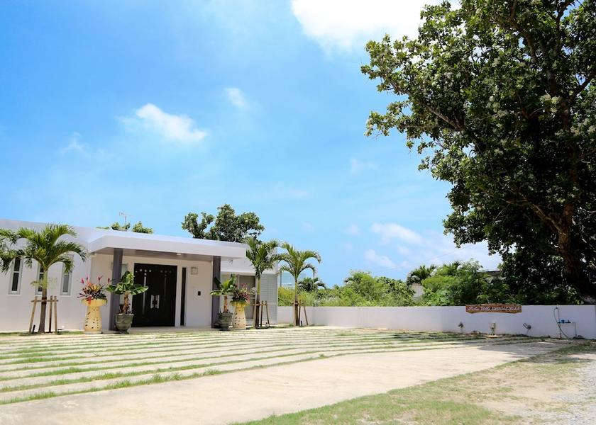 Okinawa (prefecture) Ishigaki Exterior Detail