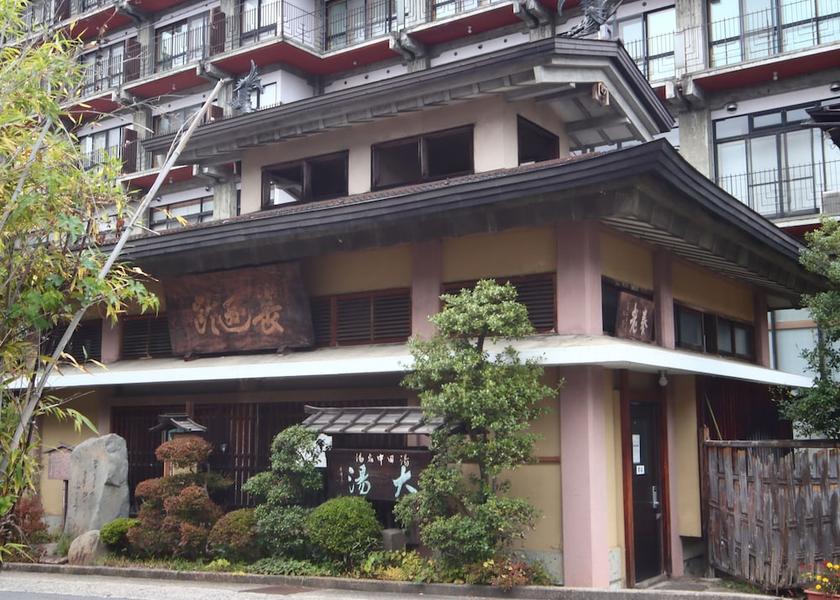 Nagano Yamanouchi Hot springs
