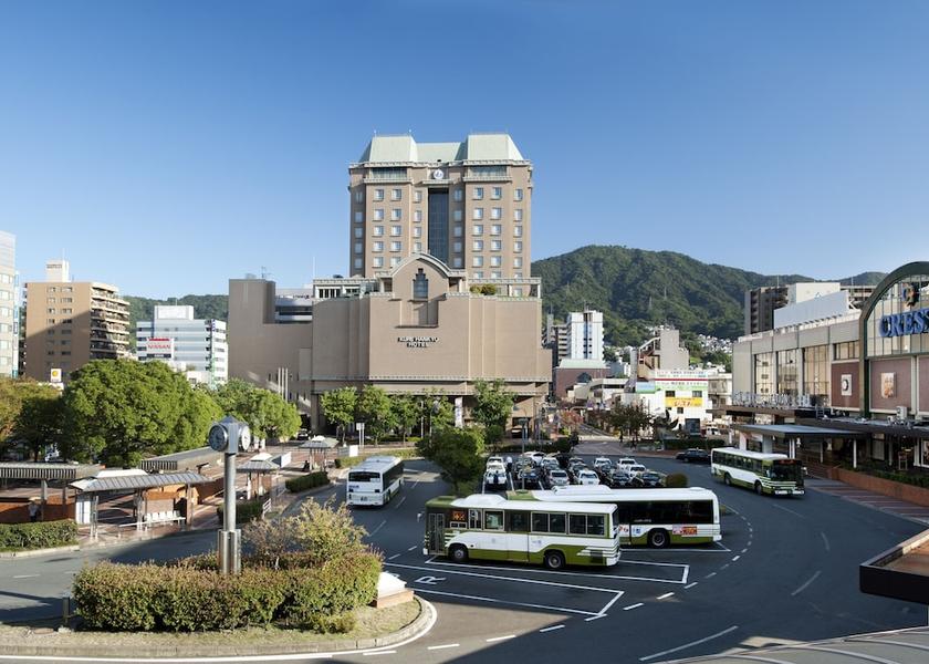 Hiroshima Kure Exterior Detail