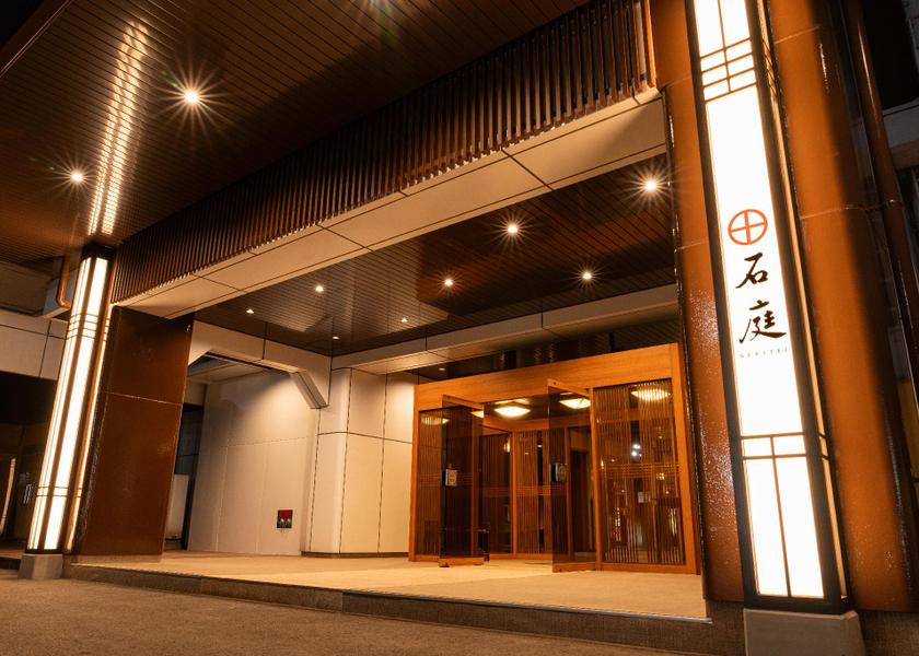 Yamanashi Fuefuki Hotel Exterior