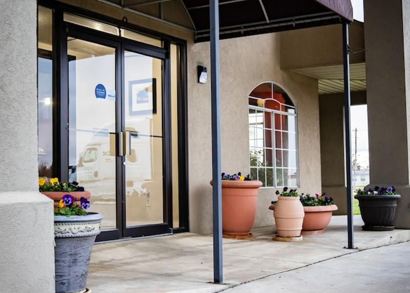 Oklahoma Wagoner Facade