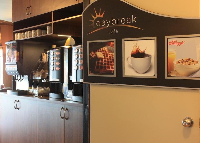 Quebec Berthierville Breakfast Area