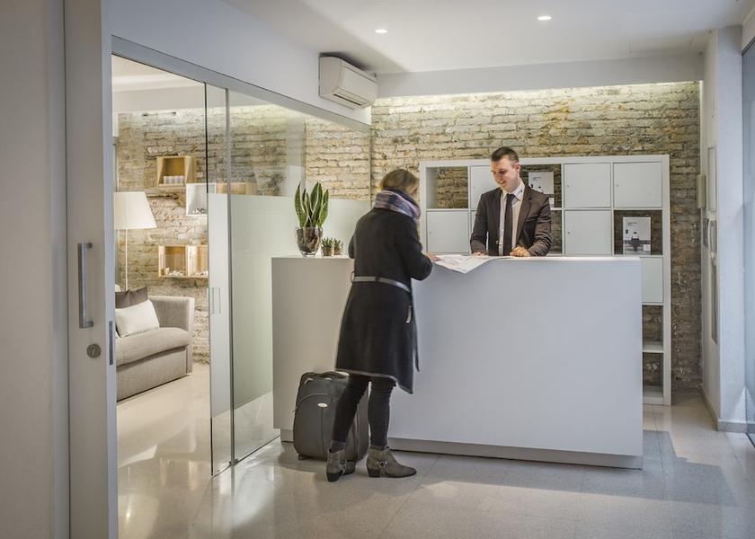 Catalonia Barcelona Reception