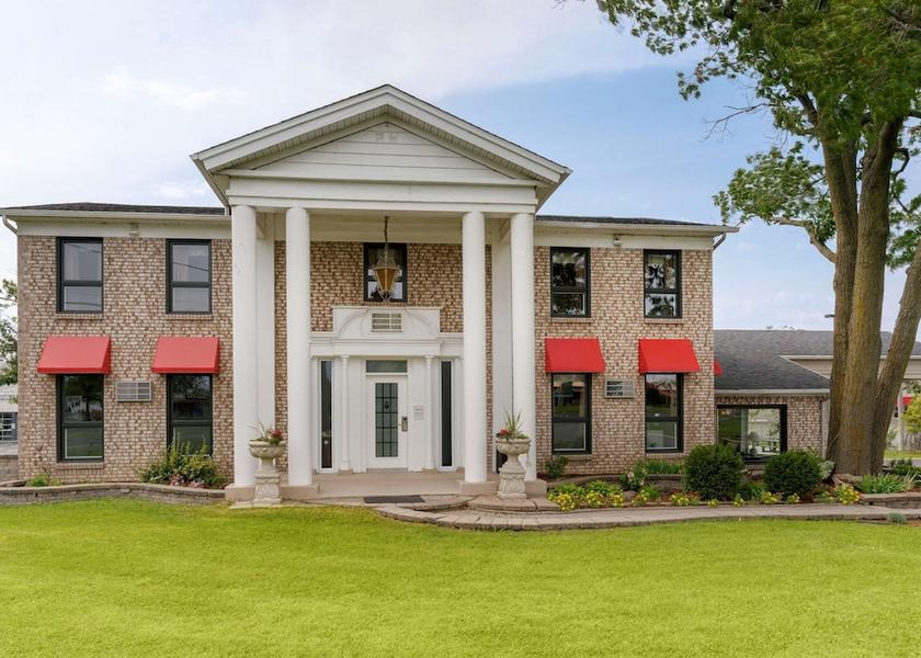 Quebec Brossard Exterior Detail