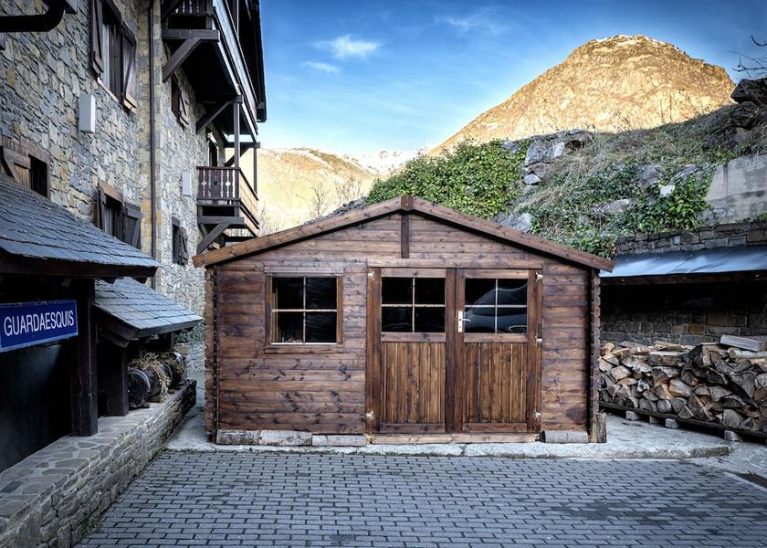Catalonia Naut Aran Exterior