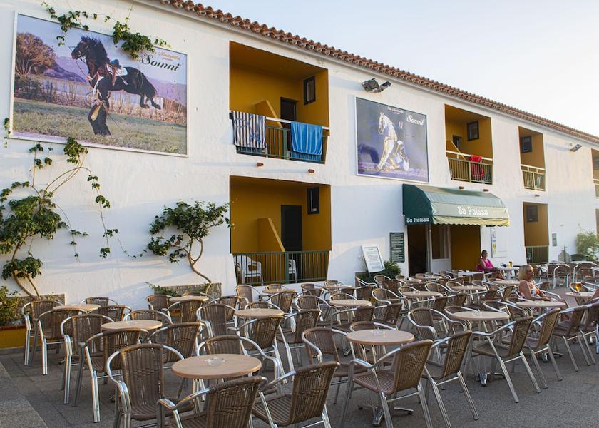 Balearic Islands Alayor Poolside bar