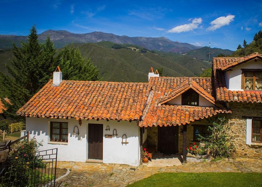 Cantabria Cabezon de Liebana Exterior Detail