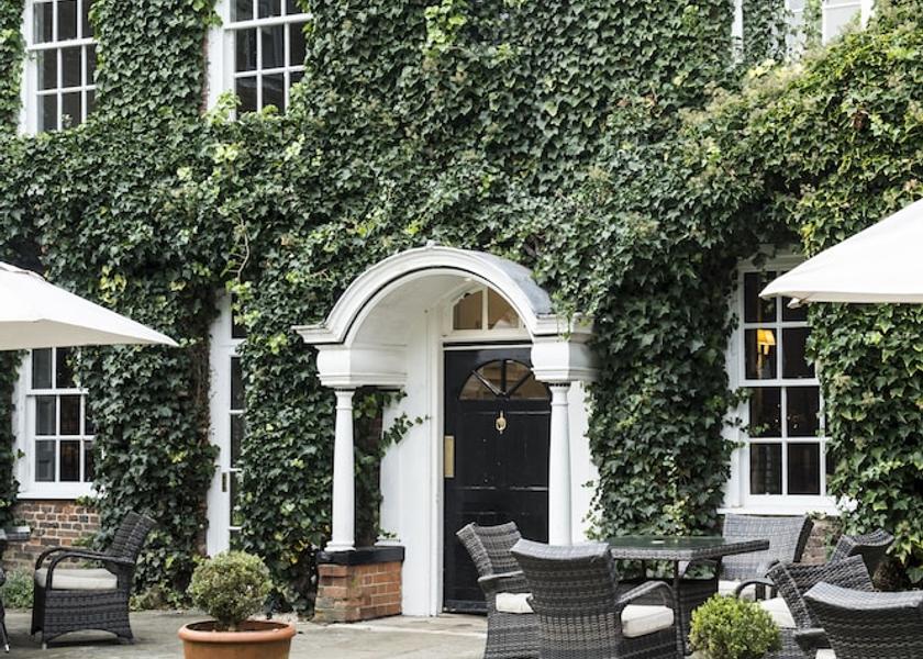 England Farnham Garden