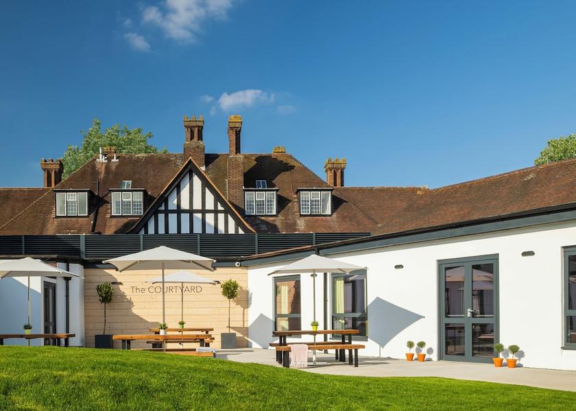 England Bexley Exterior Detail