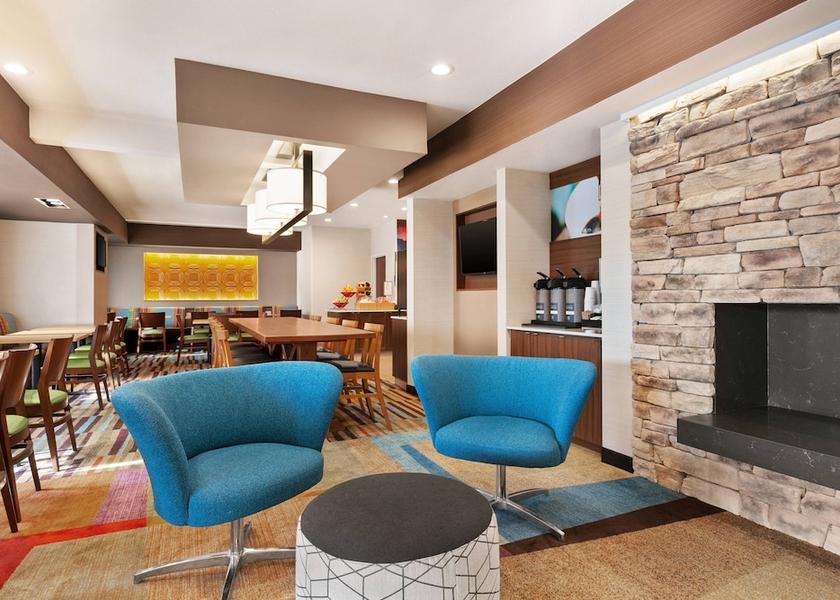 California Roseville Lobby