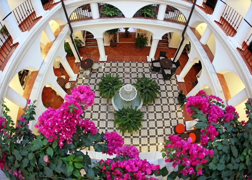 Andalusia Benalmádena Courtyard