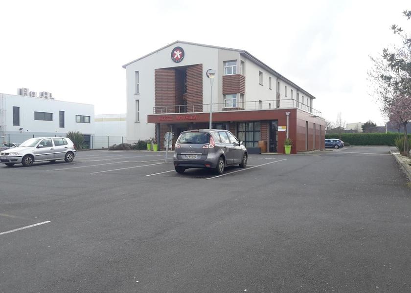 Pays de la Loire Carquefou Parking