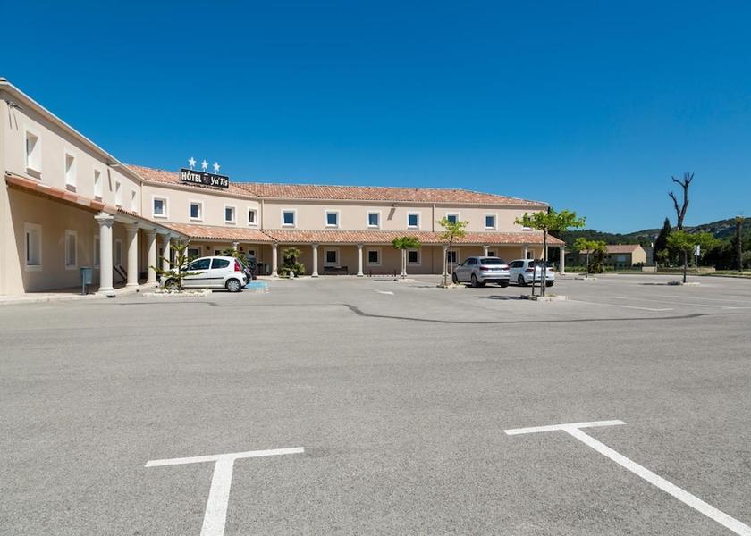 Occitanie Saint-Laurent-des-Arbres Exterior Detail