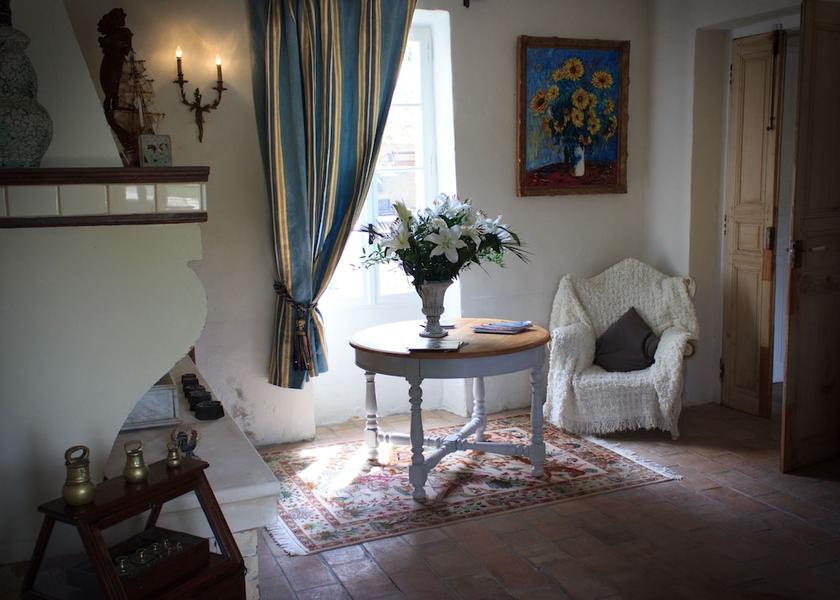 Provence - Alpes - Cote d'Azur Le Thor Interior Entrance