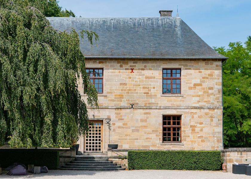 Grand Est Revigny-sur-Ornain Lobby